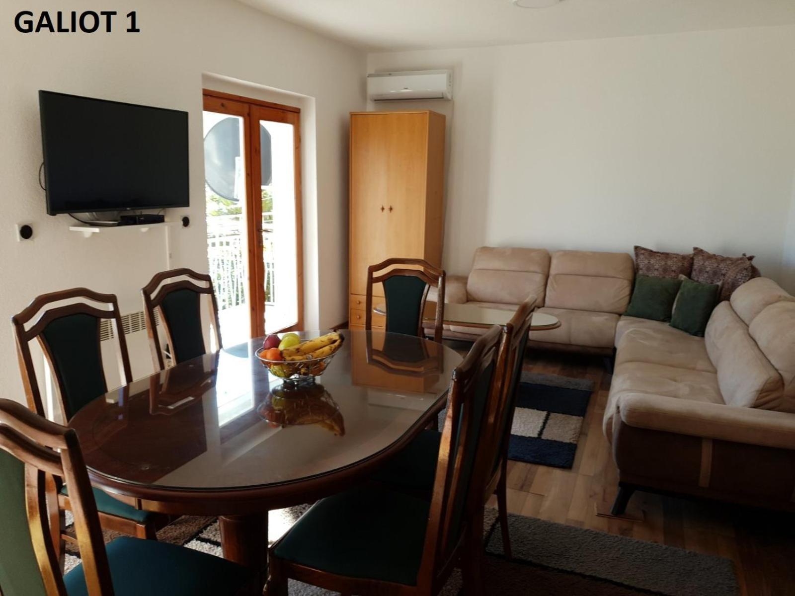 Apartmani Galiot Игало Номер фото